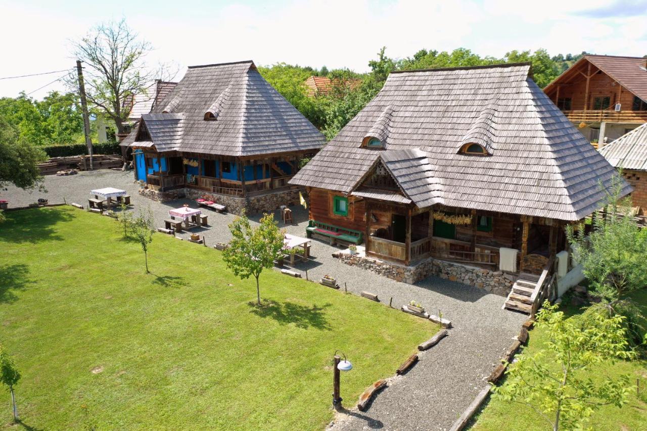 Surdesti  Iz De Maramures Rural Hotel (Adults Only) מראה חיצוני תמונה